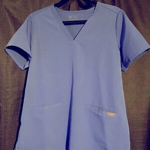 Figs scrub medium scrub top